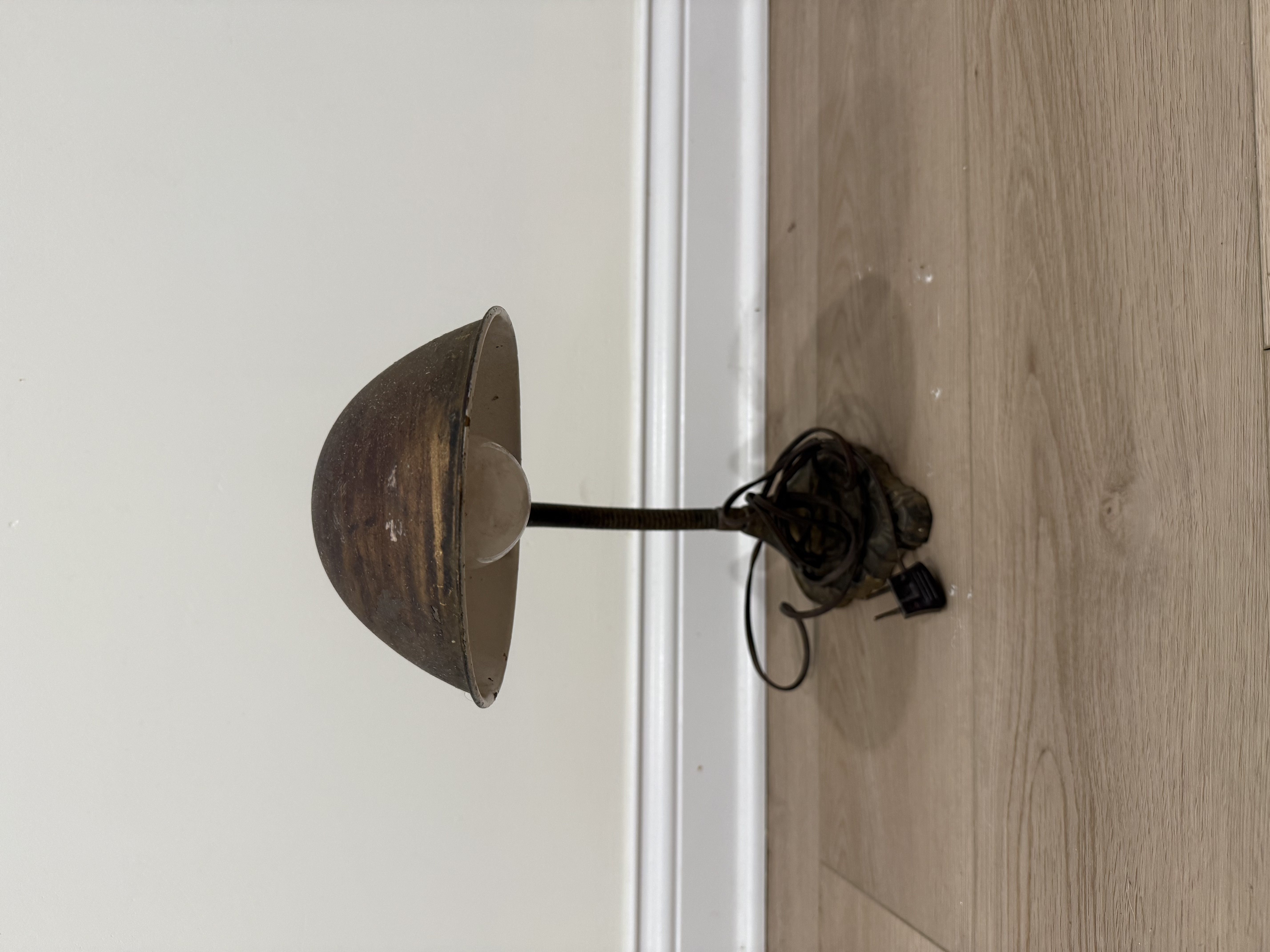 Vintage Gooseneck Desk / Task Lamp with Cast Base